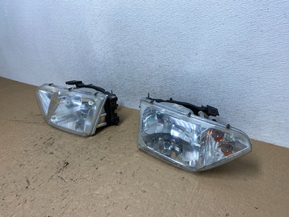 2001 to 2002 Nissan Quest Left+Right Side Halogen Headlights AG1370 DW1