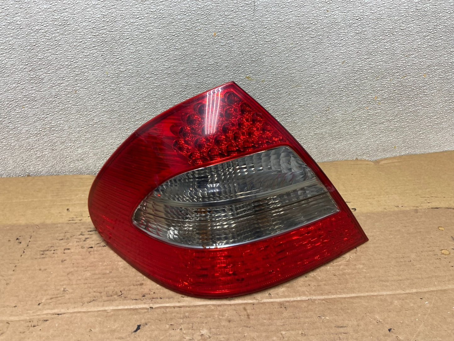 LED 2007 - 2009  Mercedes E E320 E500 Sedan Left Driver LH Tail Light AB5236 LK0