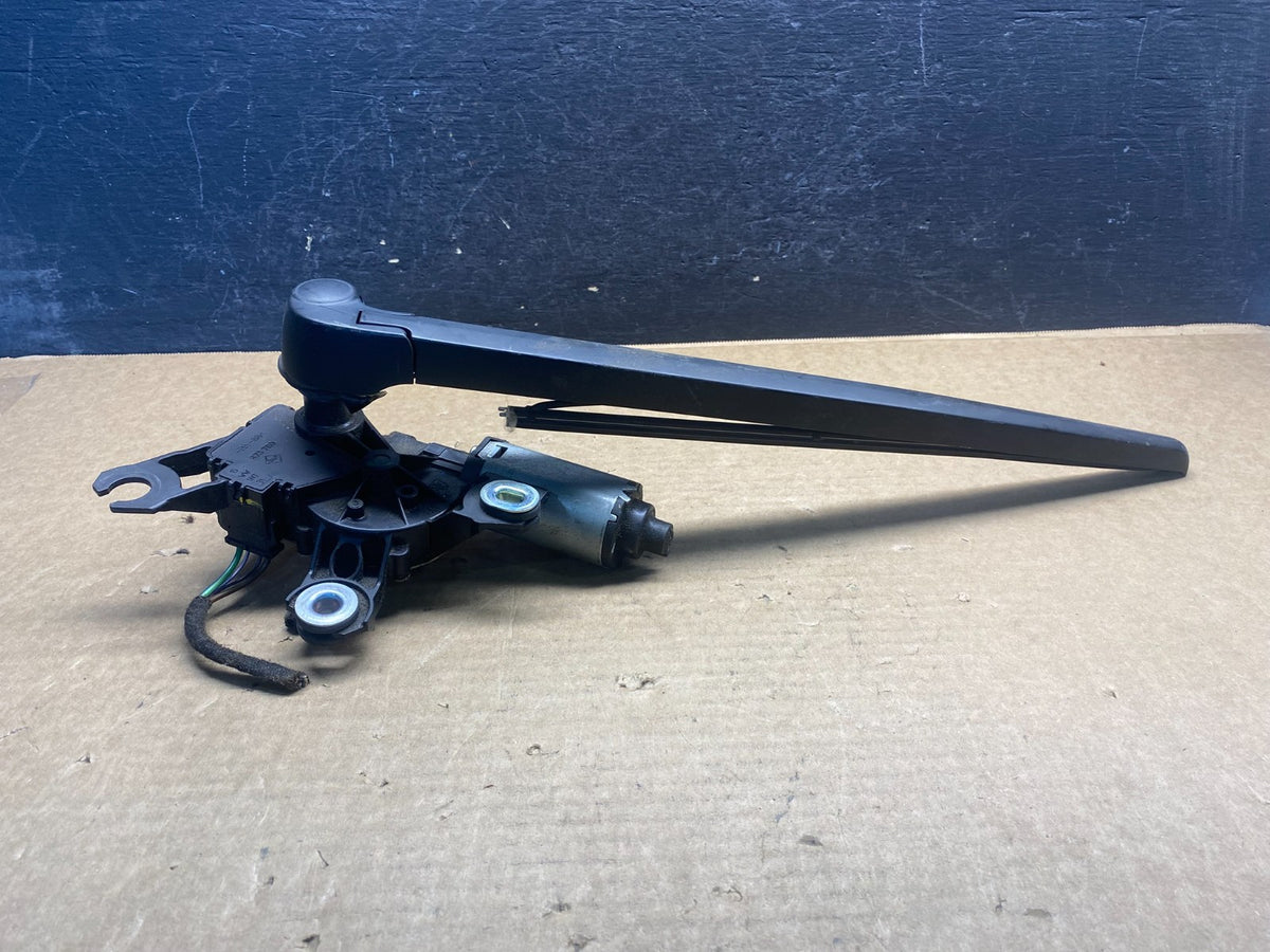 2007 to 2015 Audi Q7 Rear Windshield Washer Wiper Motor AF6648 DG1