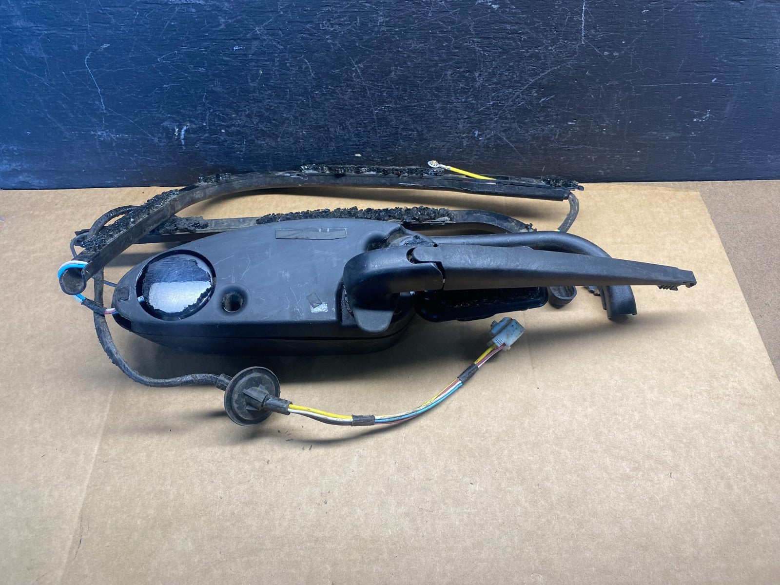 2011-2013 Jeep Grand Cherokee Tailgate Back Door Rear Wiper Motor Wiper AD74510