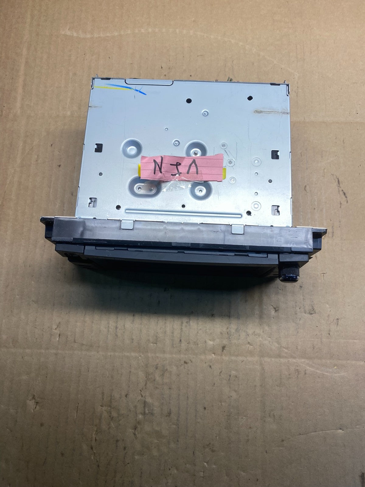 2011 Dodge Challenger AM FM CD DVD Radio w/o Satellite P05064676 AB74625