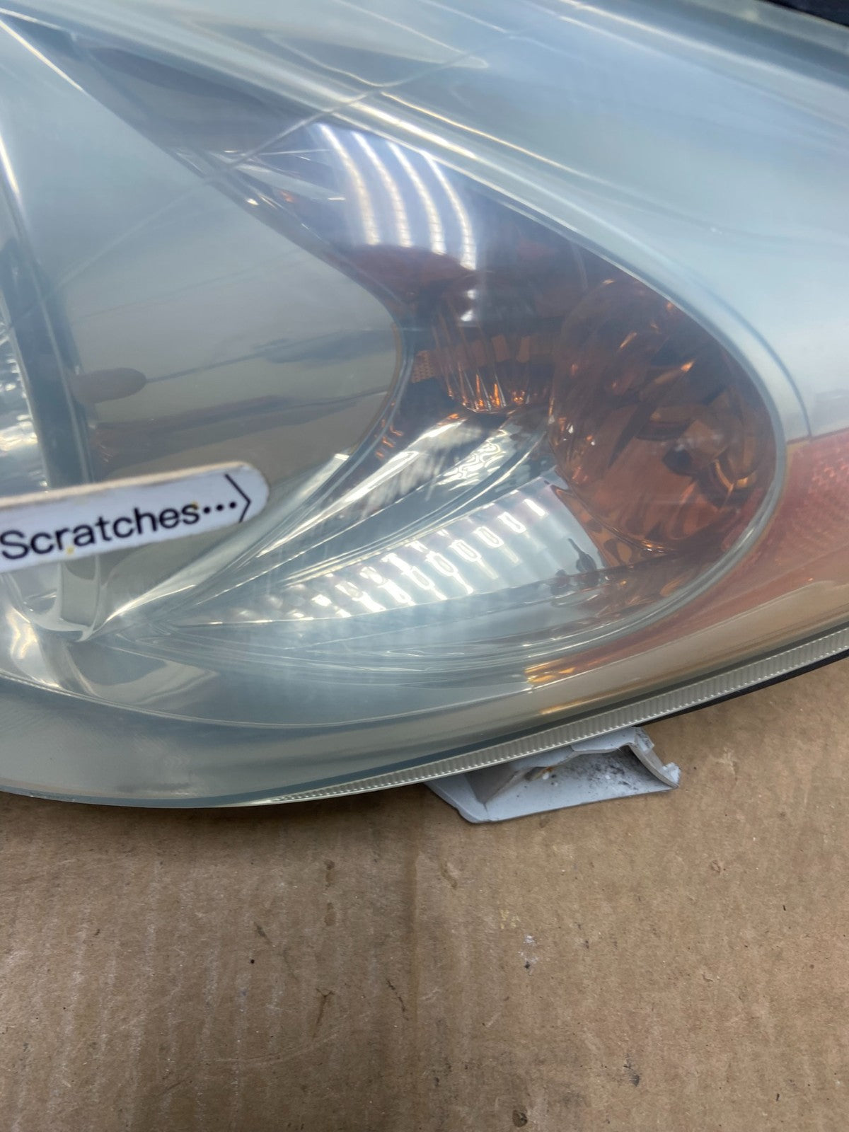 2002 2003 2004 Toyota Camry Left Driver Lh Side Halogen Headlight AA6308 DW3