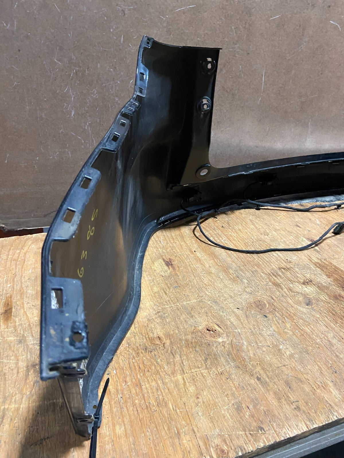 2013 to 2016 GMC Acadia Rear Upper Bumper Cover Y6385 PS7