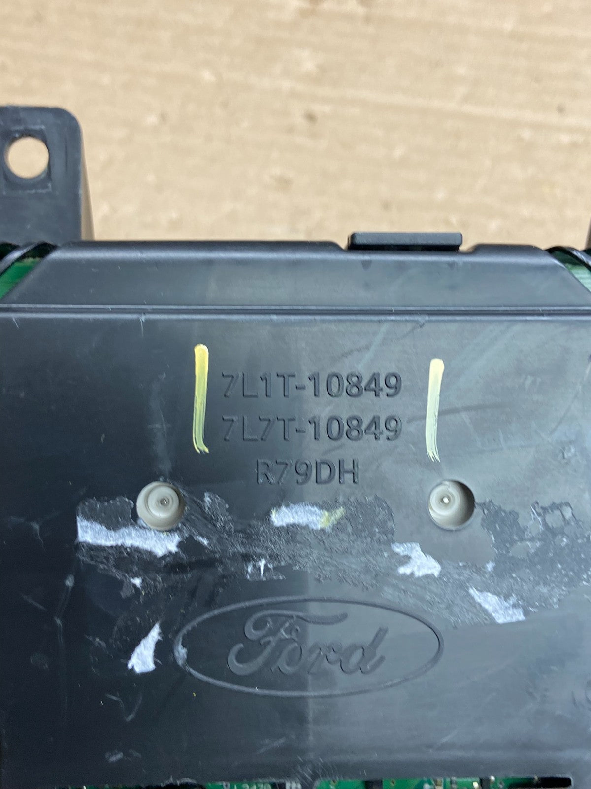 2007 2008 Ford Expedition Speedometer Cluster Gauge 7l1t-10849-rb AG0290 DG9