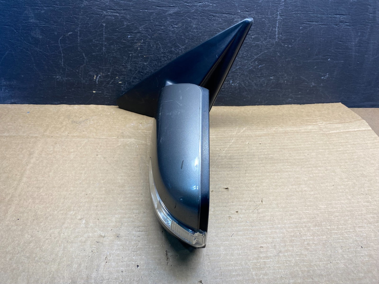2011 - 2015 Kia Sorento Left Driver Lh Side Door Mirror Turn Signal AD96871