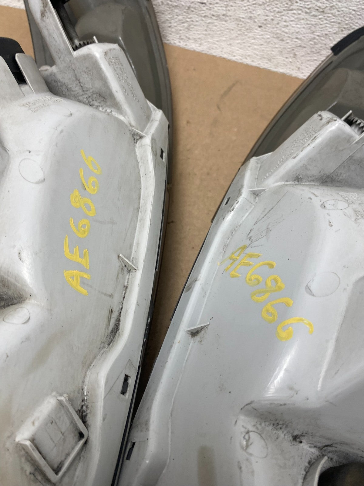 1997-2001 Lexus Es300 Left+Right Headlights Halogen AE6866 DW10