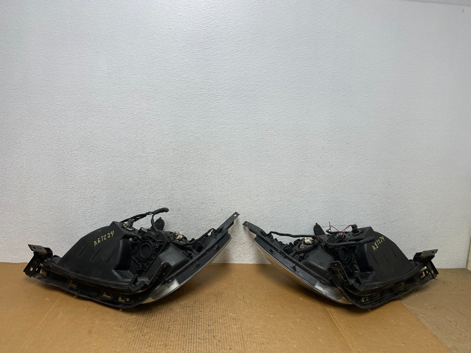 2008 2009 2010 Honda Odyssey Left+Right Set Halogen Headlights AE1224 DW7