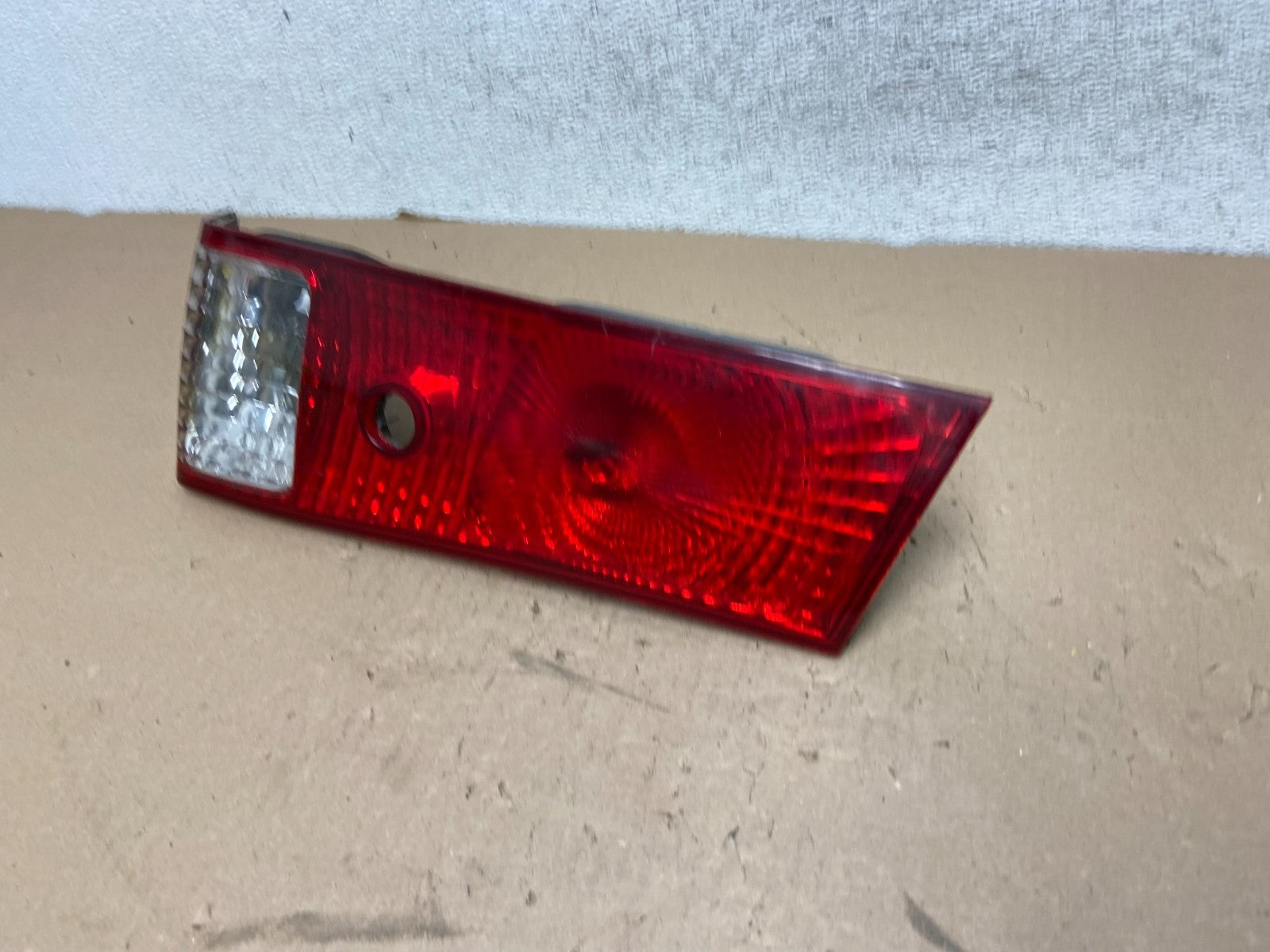 2000-2001 Toyota Camry Tail Light Right Passenger Rh Side Inner AG40971