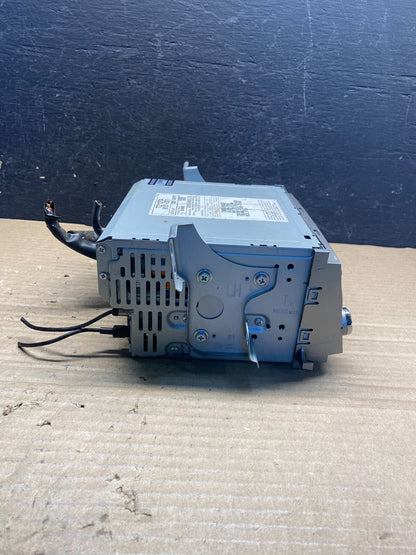 2008 2009 2010 Toyota Avalon AM FM CD Mp3 Radio Receiver AF3902 DW2