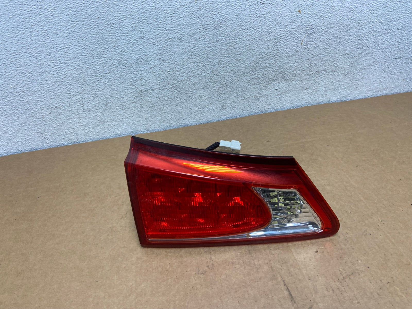 2009 - 2010 Lexus Is250 Is350 Left Driver LH Inner Tail Light AD5454 LK0