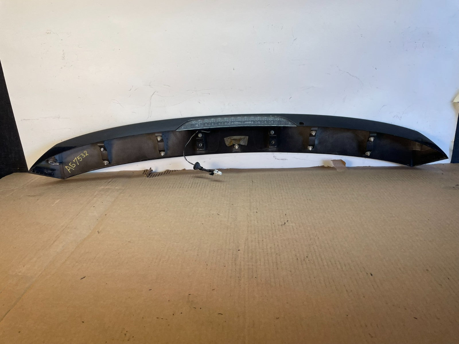 2007 to 2013 Mitsubishi Outlander Rear Spoiler 3RD Brake Light AG7532 DG4