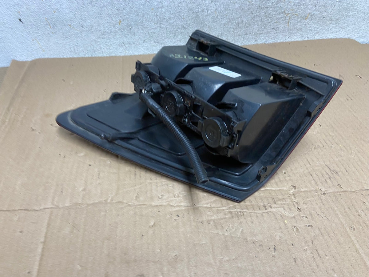 2005 - 2006 Jeep Grand Cherokee Right Passenger Rh Tail Light AI1243 LK5