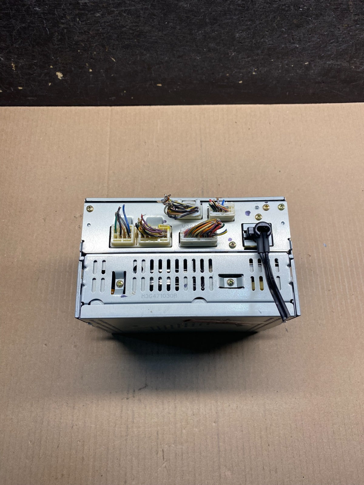 2004 2005 Nissan Armada QX56 Radio Stereo Audio CD Player Receiver ai5318 DG5