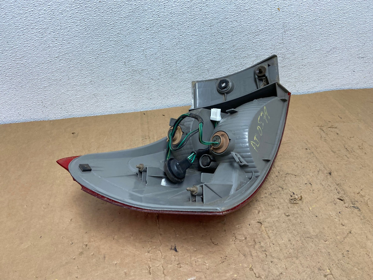 2008 to 2015 Nissan Rogue Right Passenger Rh Side Tail Light AD0579 LK6