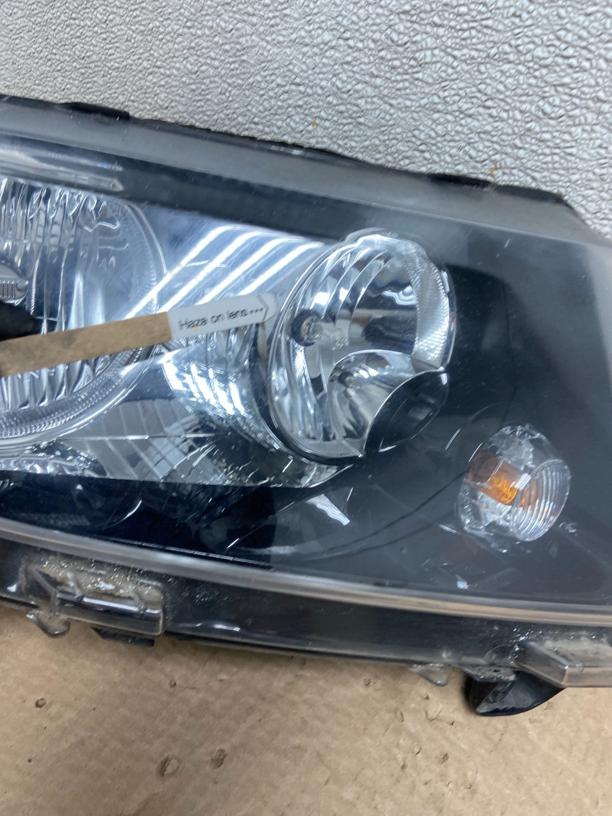 2011-2013 Jeep Grand Cherokee Right Passenger Halogen Headlight AB2530 DW4