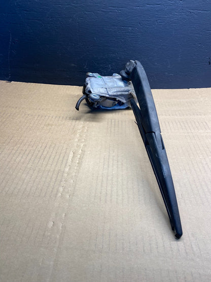 2013-2016 Nissan Pathfinder Back Door Rear Wiper Motor Wiper Blade ab7241 DG2