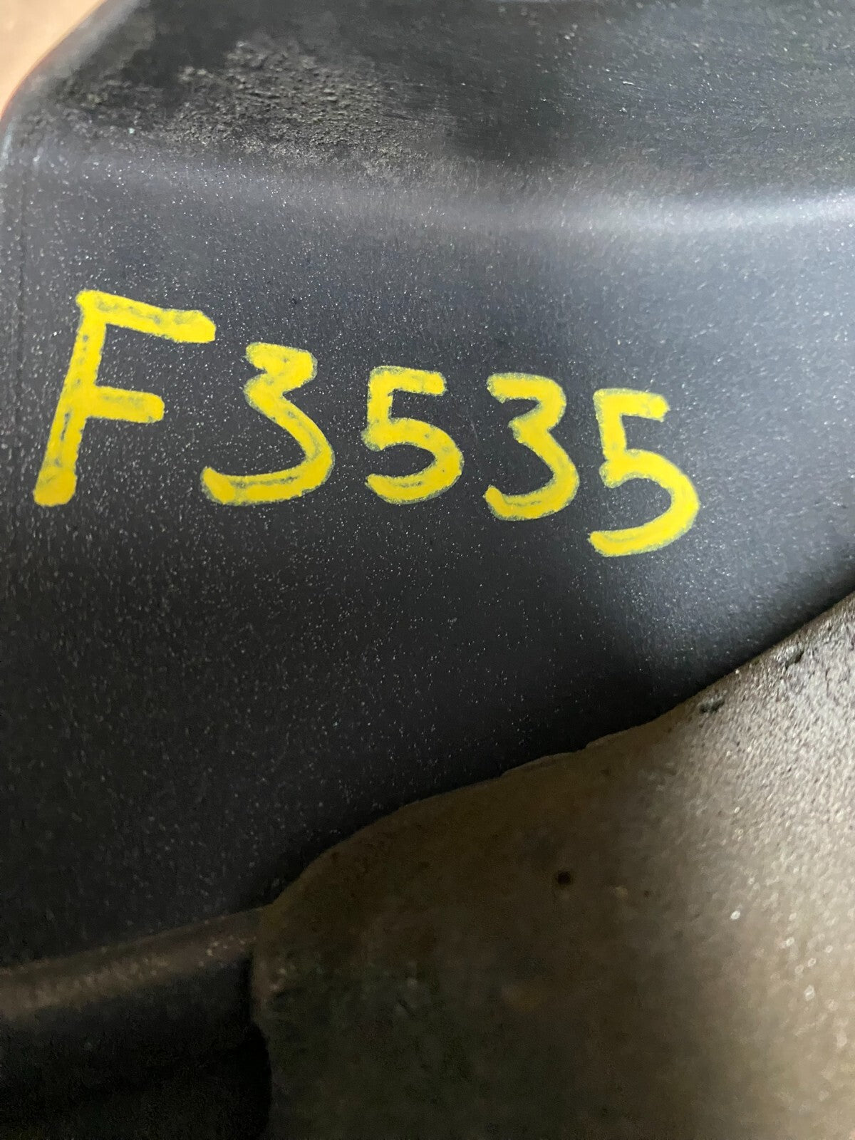 2005 to 2011 Volvo S80 3.2L Upper Top Engine Motor Dust Cover Oem F3535 DG19