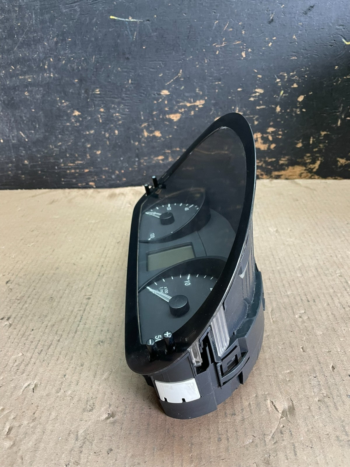 2003 to 2006 Sprinter 2500 3500 Instrument Speedometer Gauge Cluster AA2104 DG5