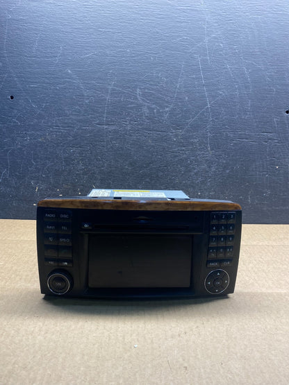 2006-2009 Mercedes W251 R350 Head Command Navigation Radio Player AG9500 DG0