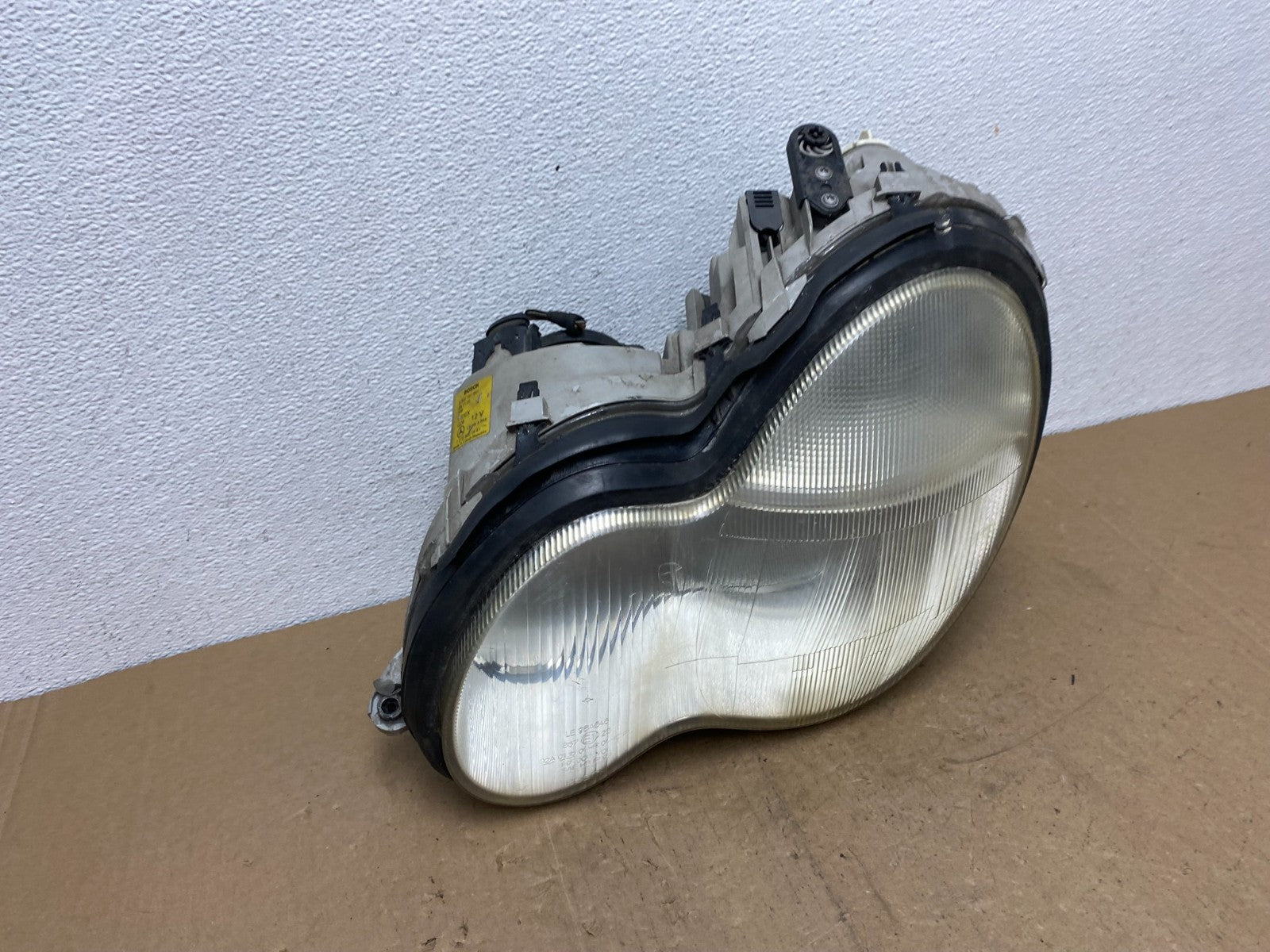 2001-2004 Mercedes-Benz C Class Halogen Left Driver Headlight AC5818 DW2