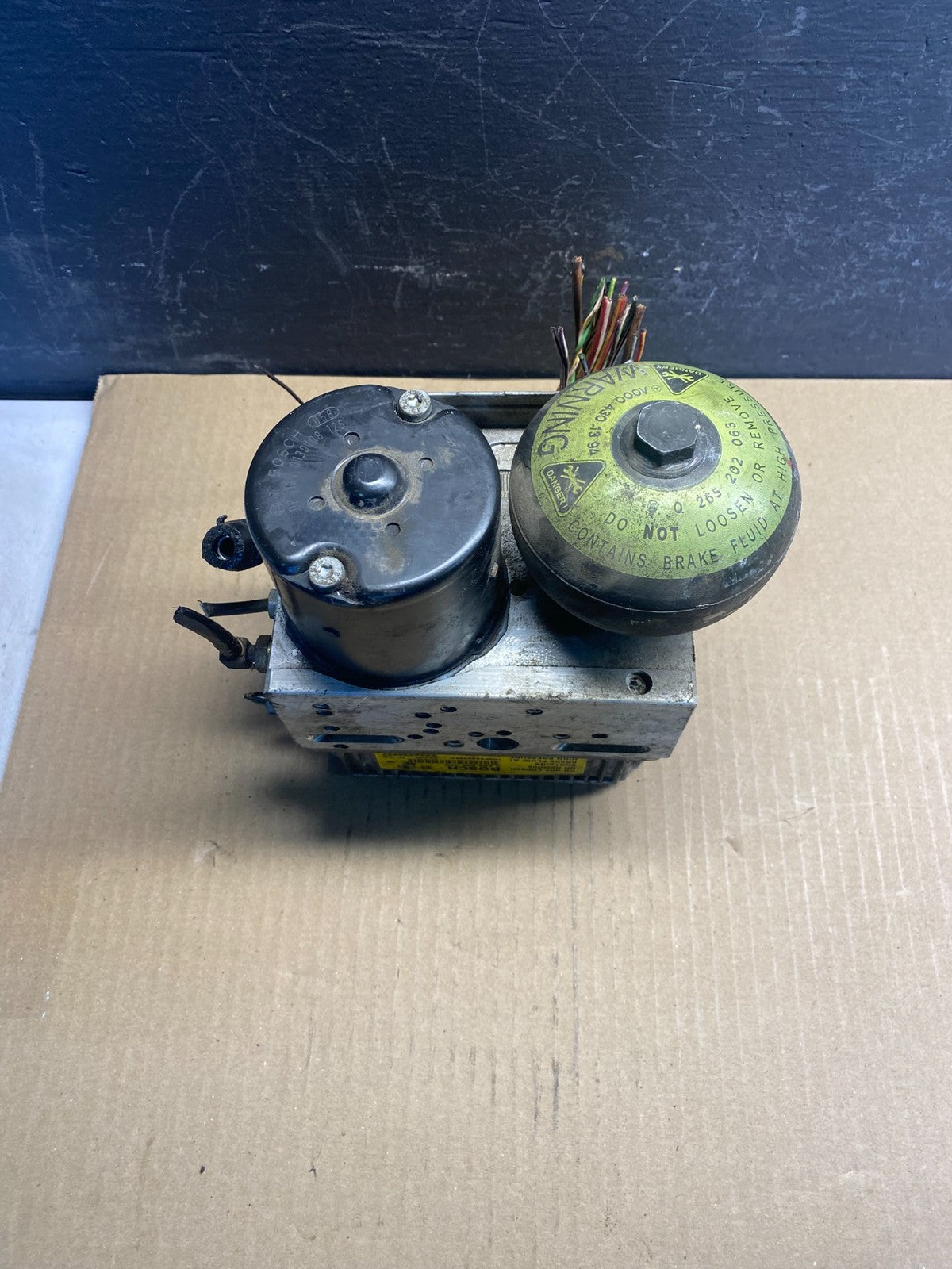 2006 to 2009 Mercedes E350 ABS Anti Lock Brake Pump 0265250088 AC8988 DG1