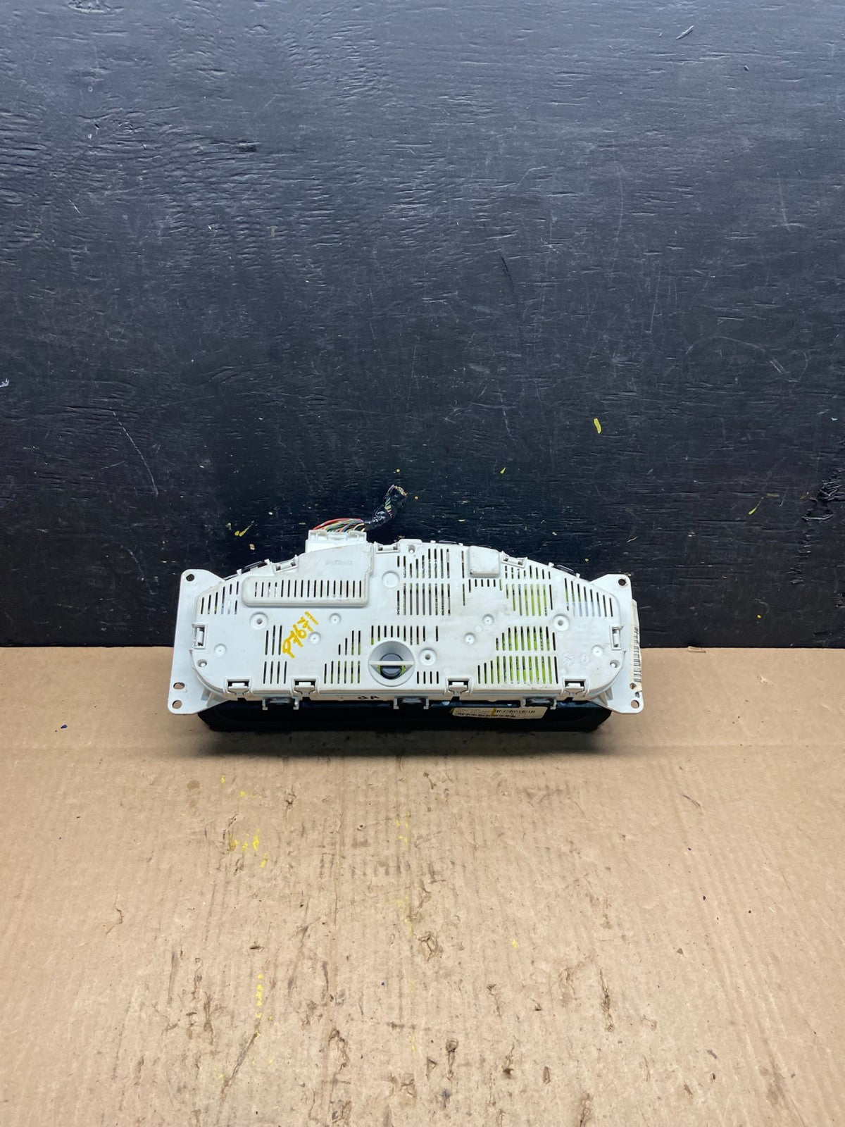 2005 2006 2007  Nissan Pathfinder Speedometer Cluster Gauge OEM P7671 DG4