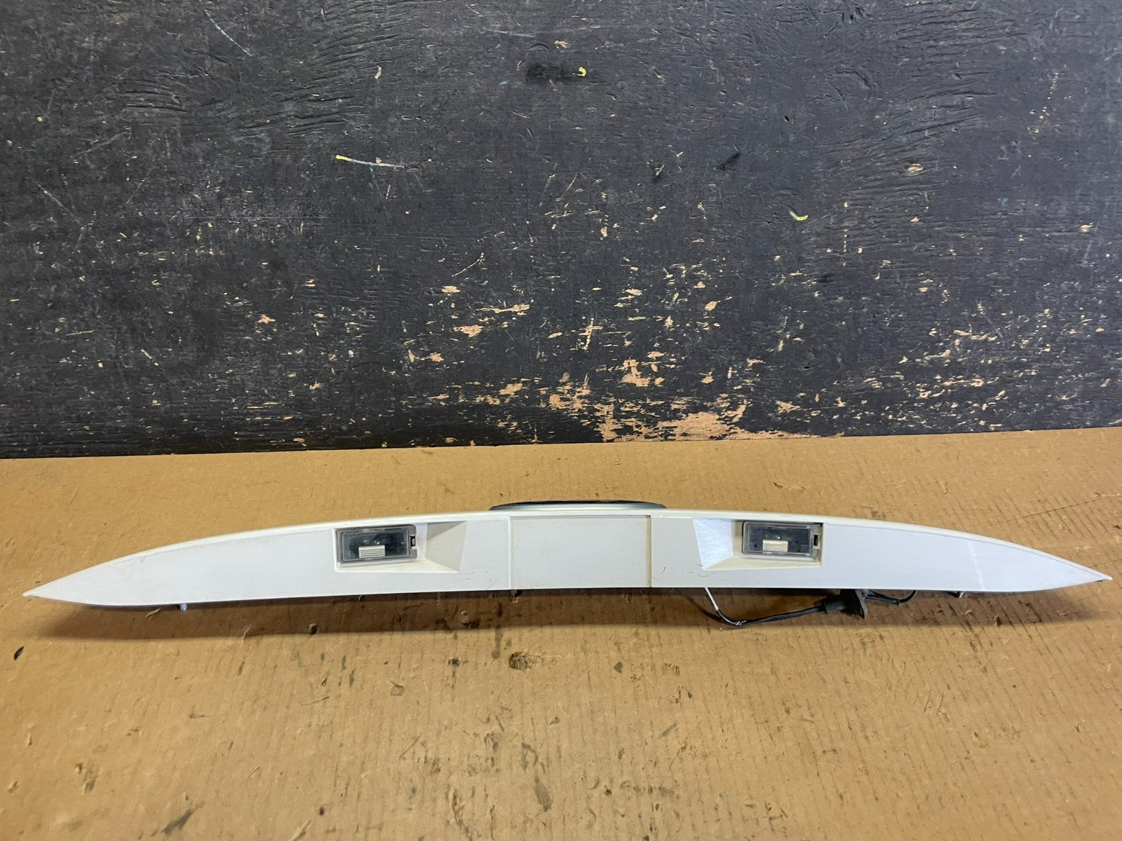 2013 to 2016 Ford Escape Rear Trunk Molding W/O Camera Oem aa5942 DG5