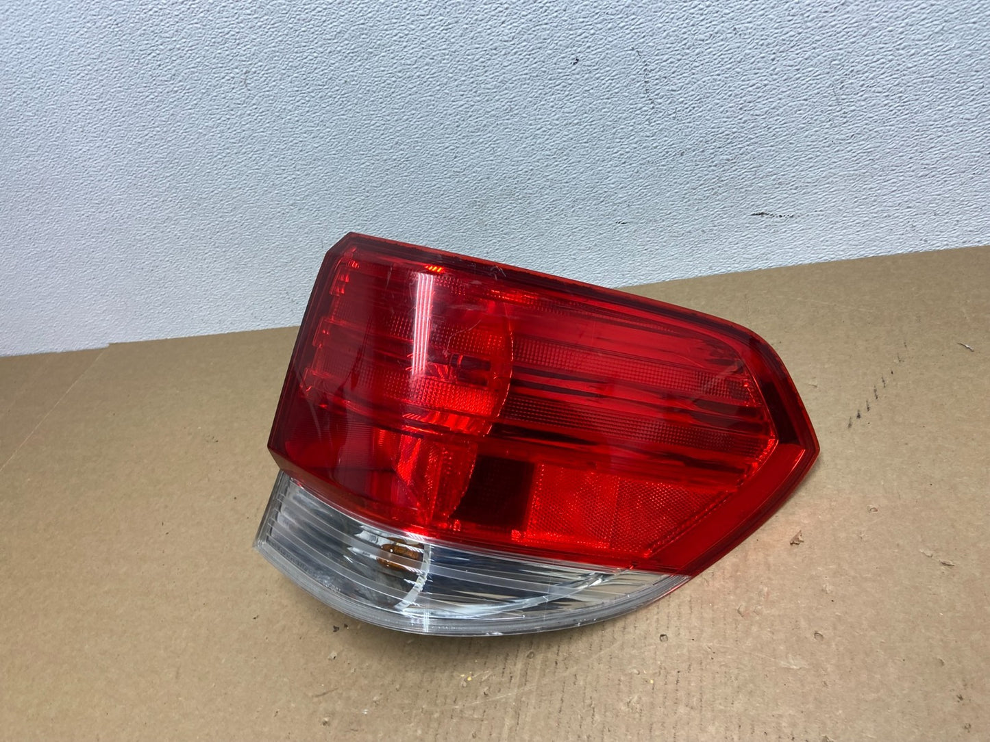 2008 2009 2010 Honda Odyssey Right Passenger Side Tail Light AC1136 DW1