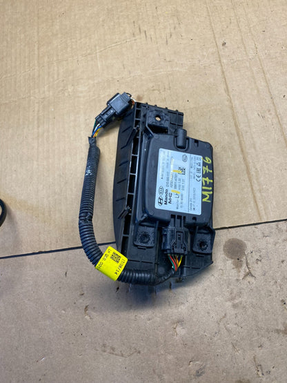 2017 to 2018 Kia Forte Left Rear Blind Spot Radar Sensor Module M1776 DG5
