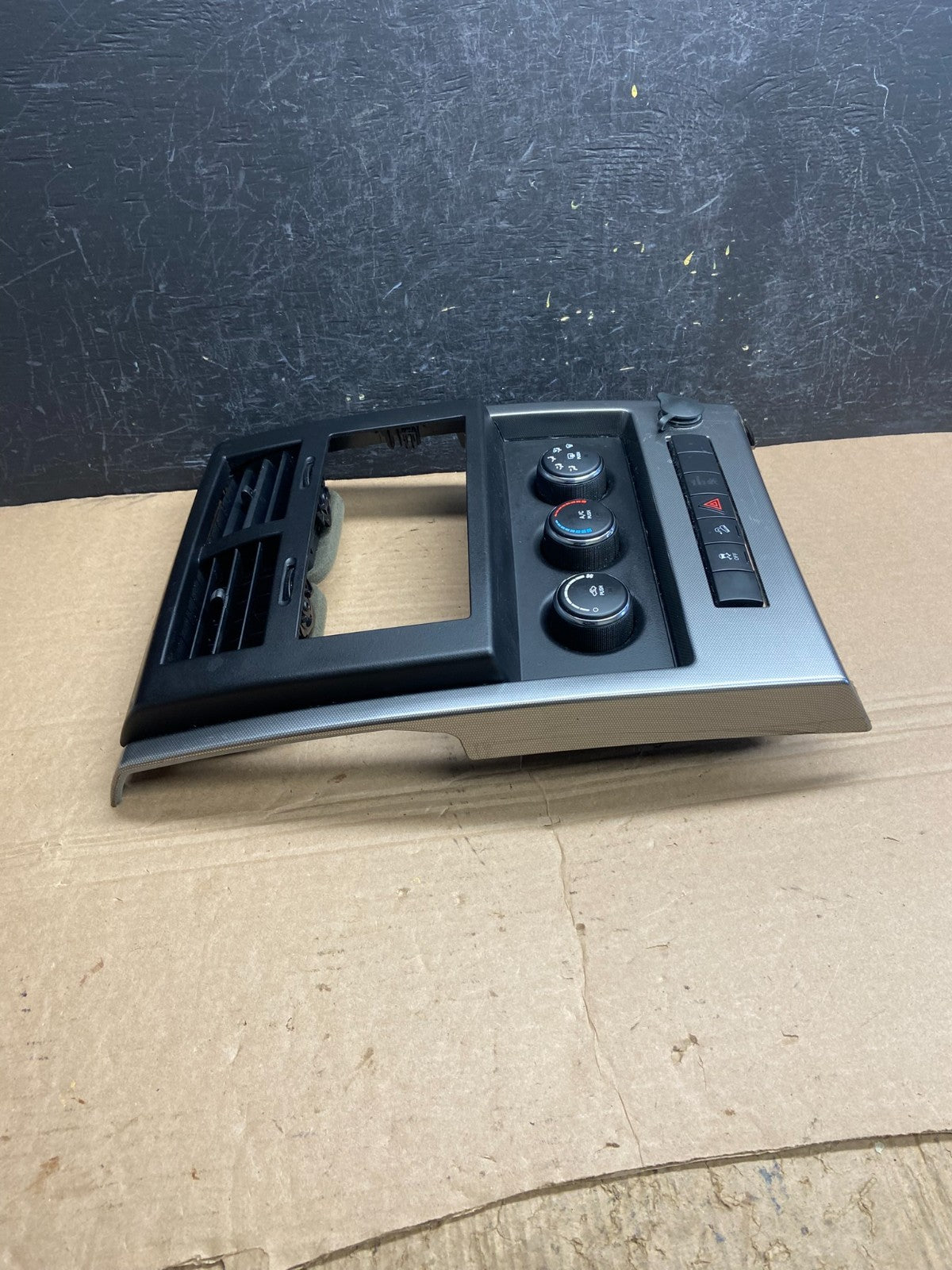 2008 to 2012 Jeep Liberty Dash Climate Temperature Control Radio Bezel AF1915 DG1
