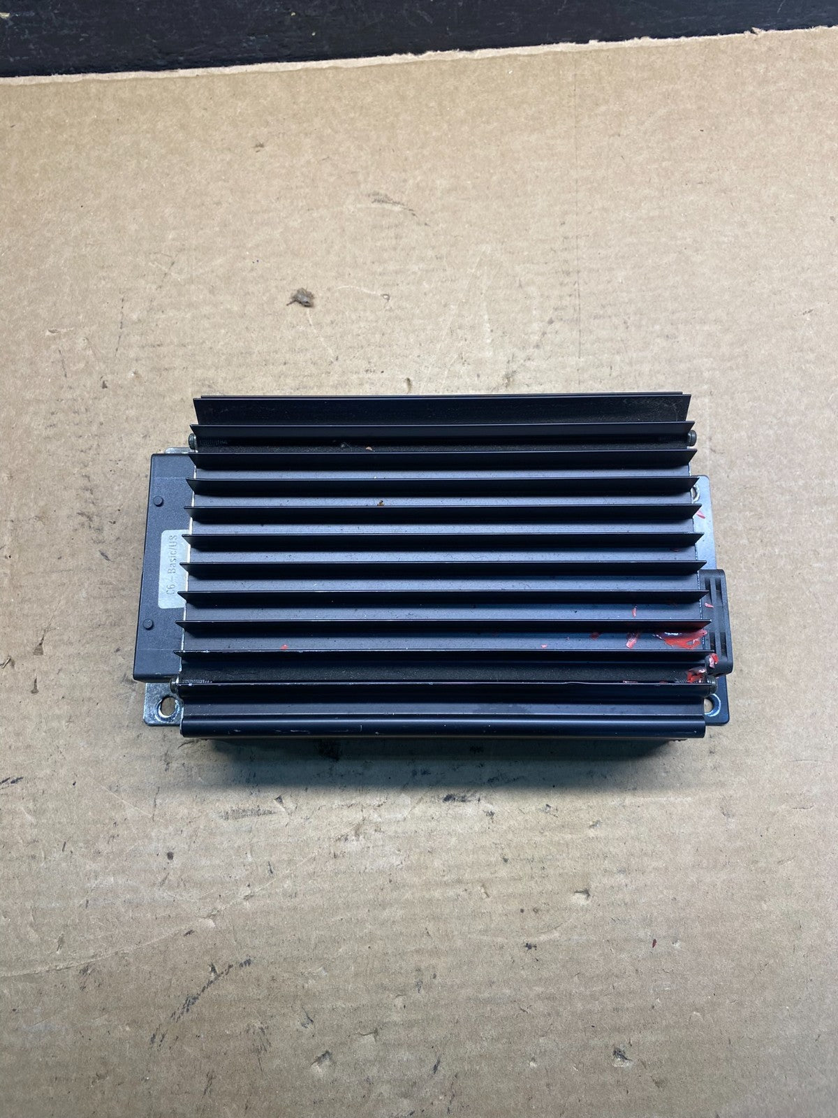 2005 to 2009 Audi A4 Radio Stereo Amplifier Amp ad9974 DG0