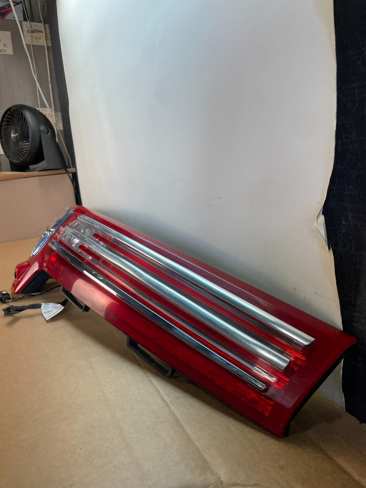 2010 to 2019 Lincoln Mkt Trunk Center Tail Light Panel Camera ag0785 DG1