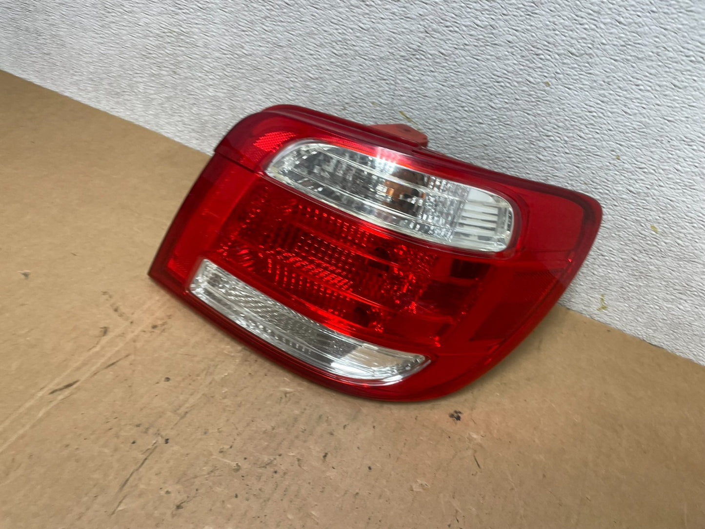 2005 to 2006 Saab 9-2x 92 Right Passenger RH Side Tail Light OEM Q6772 DW1
