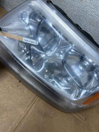 1999 - 2004 Jeep Grand Cherokee Left+Right Set Halogen Headlights Y5921 DG6