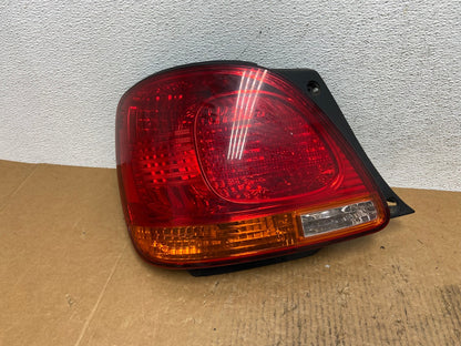2001 - 2005 Lexus Gs300 Gs400 Gs430 Left Driver LH Side Tail Light AE1560 LK0