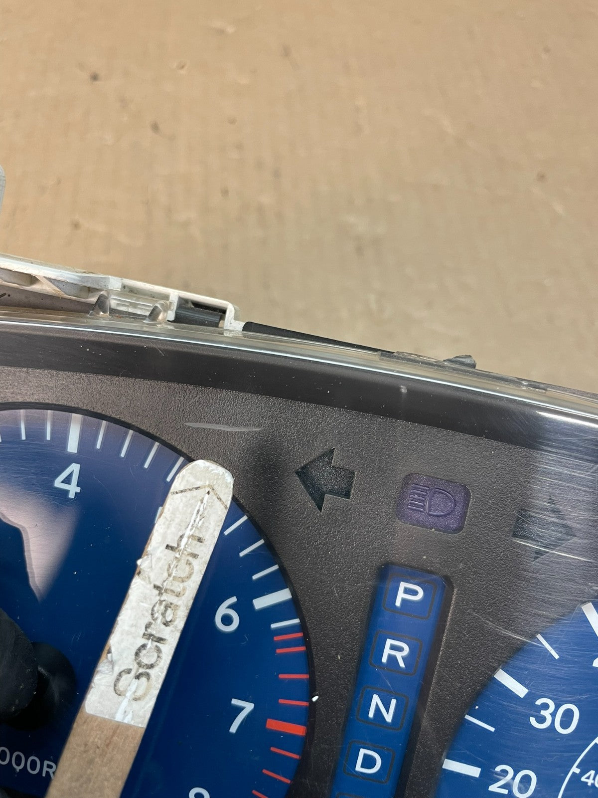 2001 2003 Toyota Sienna Speedometer Cluster Gauge AE3324 DG3