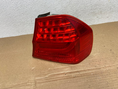 2009 2010 BMW 328i 3 Series Right Passenger RH Side Tail Light AD3843 LK0