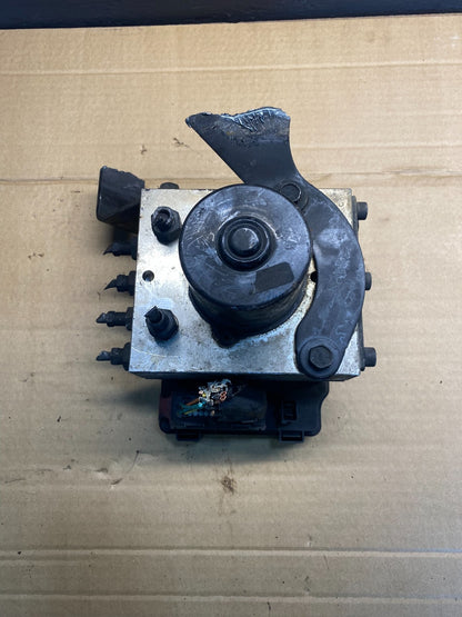Wabco ABS Pump Hydraulic W/ Module P/N 4460470002 ab7011 DG1