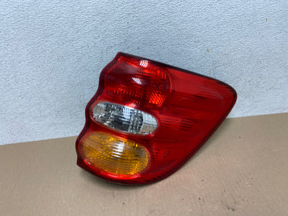 2001 to 2004 Toyota Sequoia Right Passenger Rh Side Tail Light AE6965 LK0