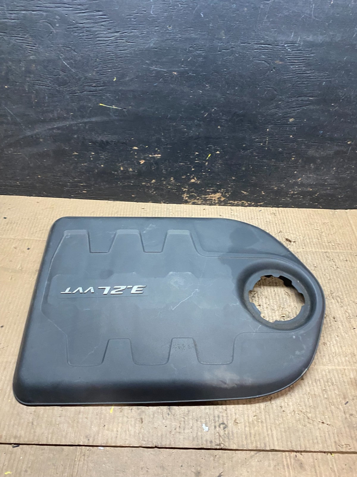 2014 to 2022 Jeep Cherokee 3.2L V6 VVT Engine Motor Cover OEM T9918 DG1