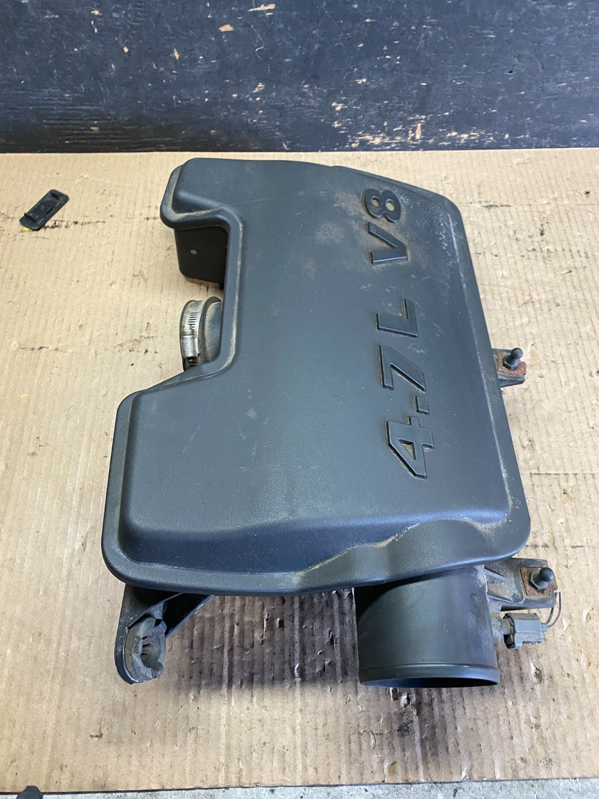 2008 2009 Jeep Commander 4.7L V8 Air Cleaner Filter Box Q3247 DG3