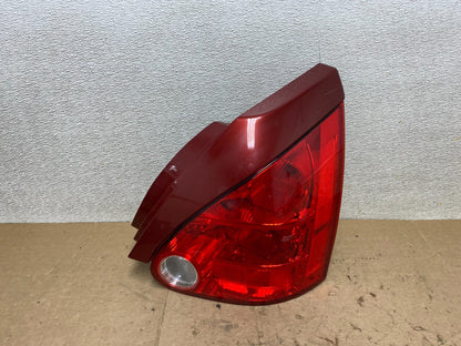 2004 2005 2006 2007 2008 Nissan Maxima Right Passenger Tail Light Oem X2351 DW0