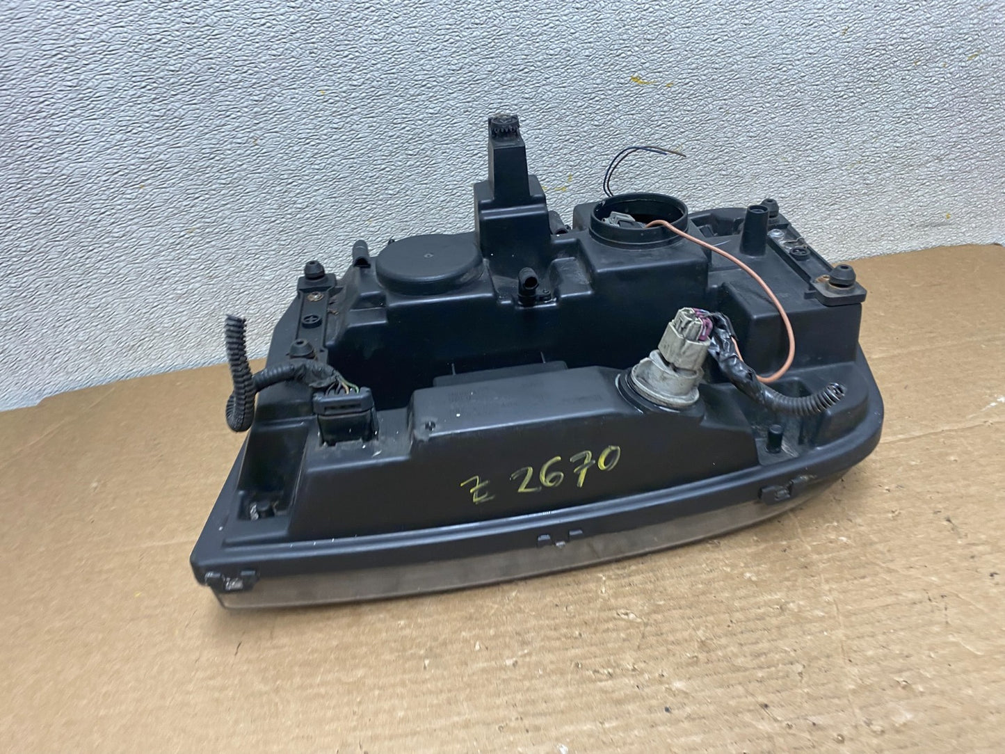 2006 2009 Chevrolet Trailblazer Right Headlight Flush Half Grille Bar Z2670 DW7