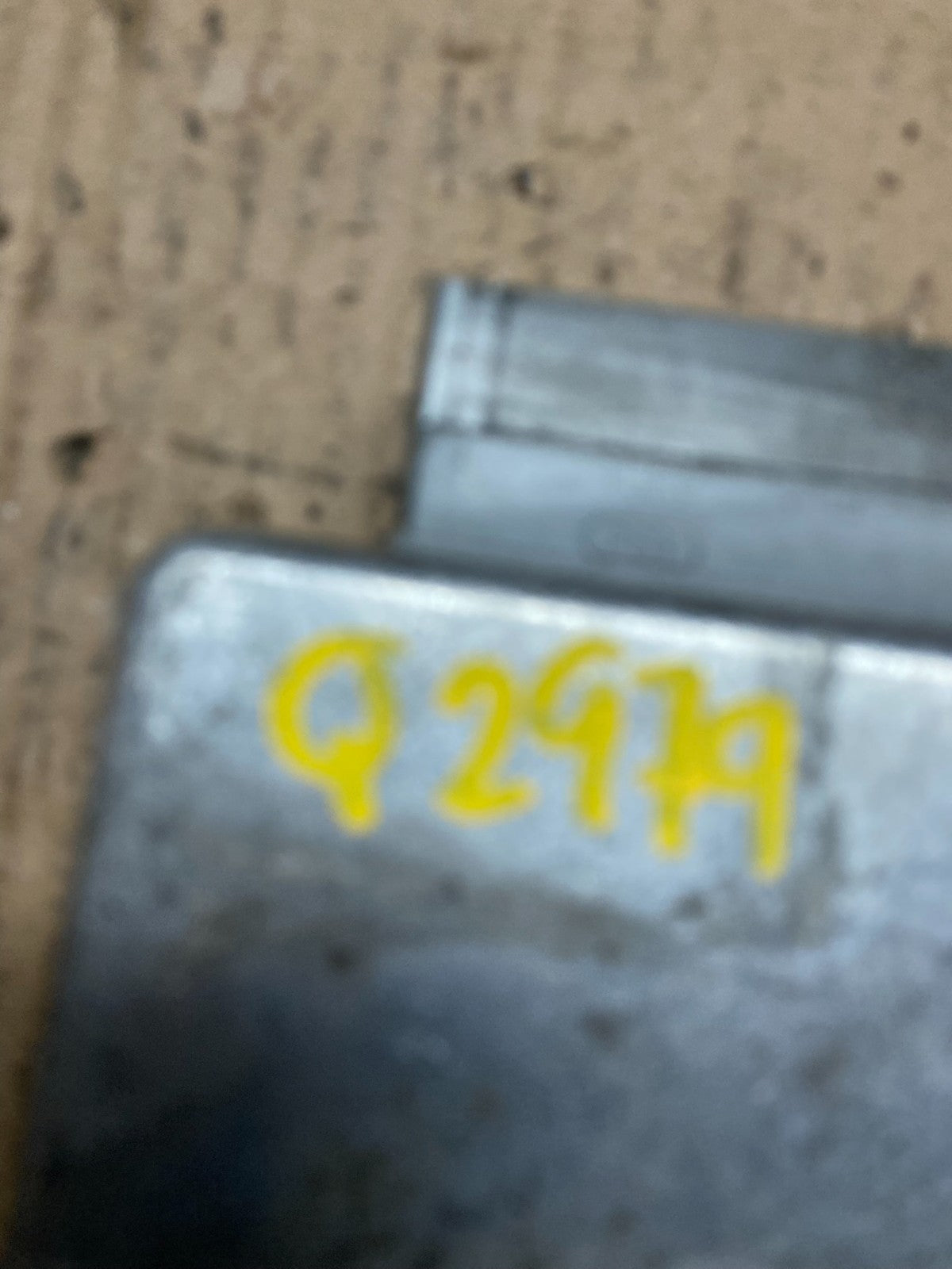 2000 2001 Ford E250 E350 5.4L Van Engine Control ECU Computer Module Q2979 DG4