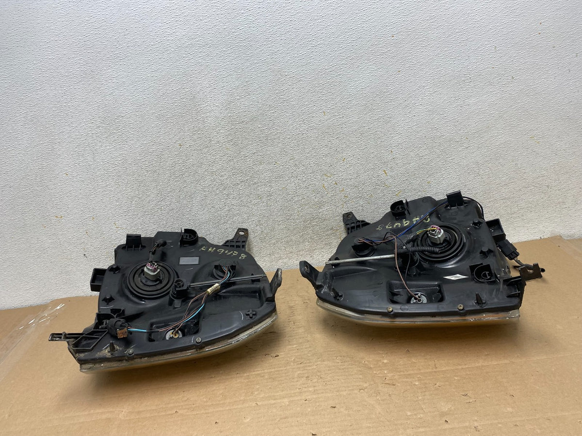 2007 - 2014 GMC Yukon Halogen Headlights Left+Right Side Set AH9478 DW6