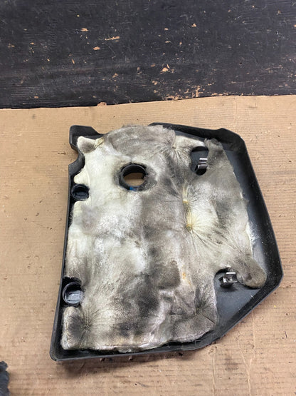2004 to 2009 Mazda 3 DOHC 16 VALVE Engine Shield Top Cover Oem R5070 DG6