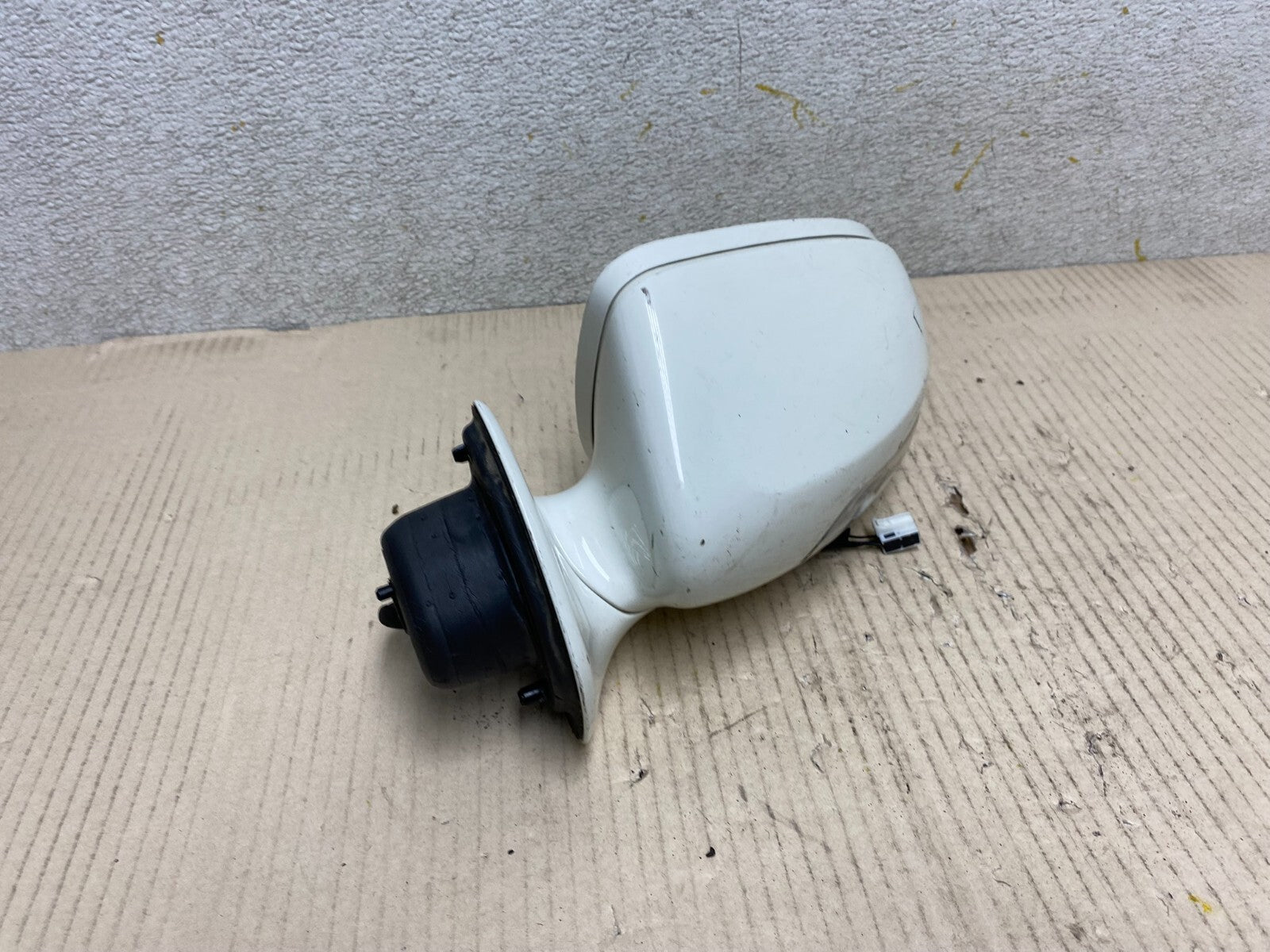 2007-2009 Mercedes E-Class  Left Driver Lh Side Door Mirror Turn Signal O2834 DG2