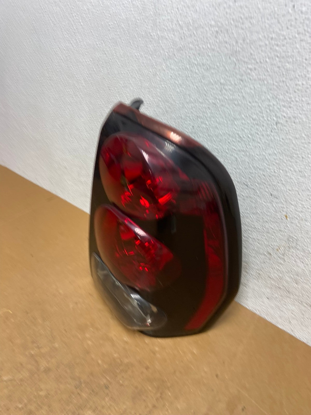 2002 to 2009 Chevrolet Trailblazer Right Passenger Rh Tail Light AD9301 LK1