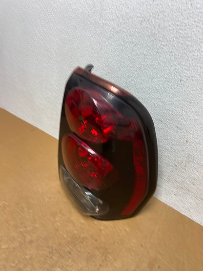 2002 to 2009 Chevrolet Trailblazer Right Passenger Rh Tail Light AD9301 LK1