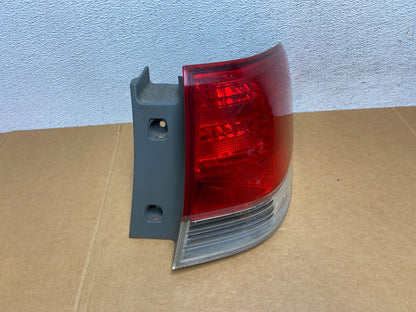 2008 2009 2010 Honda Odyssey Right Passenger Side Tail Light AD8869 DW2